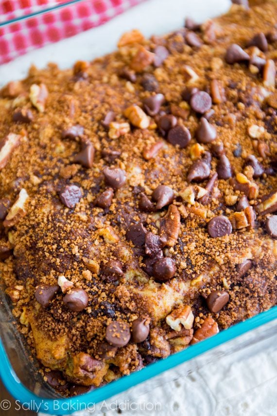 banana chocolate chip crumb cake in a glass baking dish