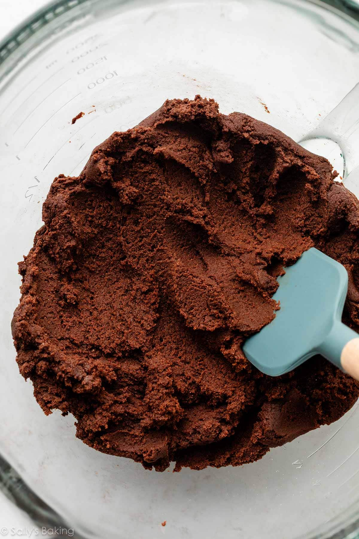 chocolate cookie dough in glass bowl.