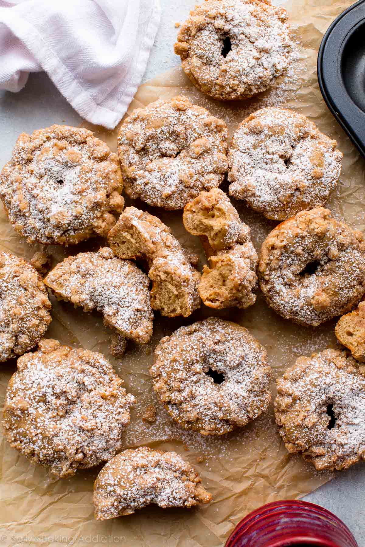 crumb cake donuts