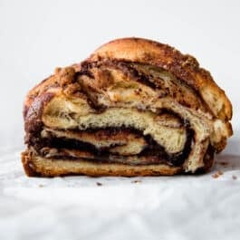 Nutella babka