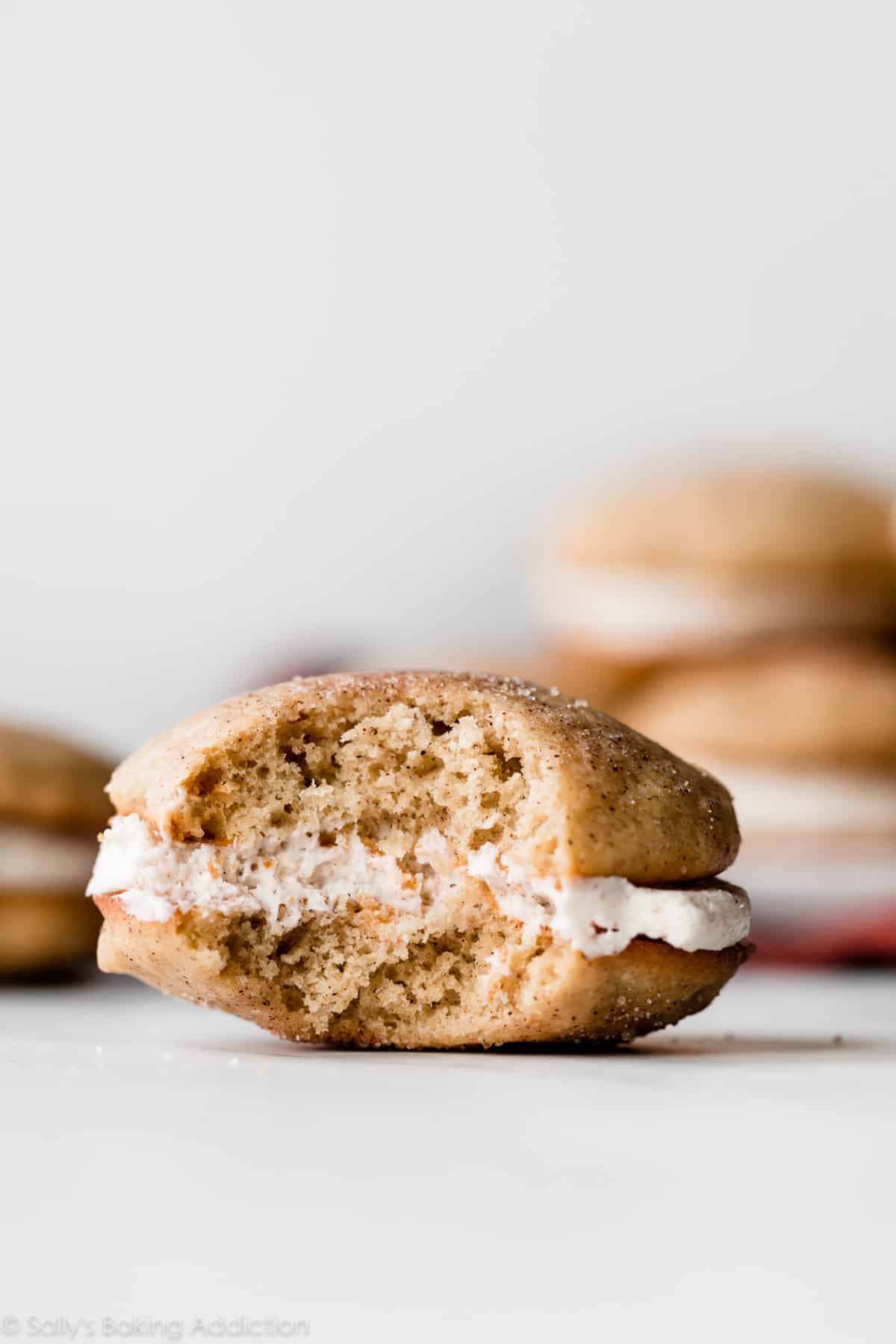 apple spice whoopie pies