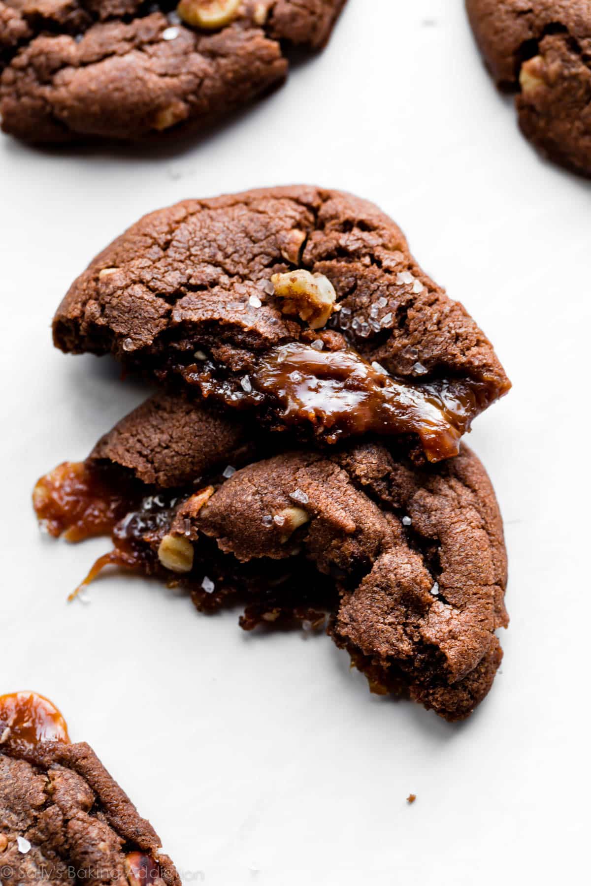 caramel stuffed Nutella cookies
