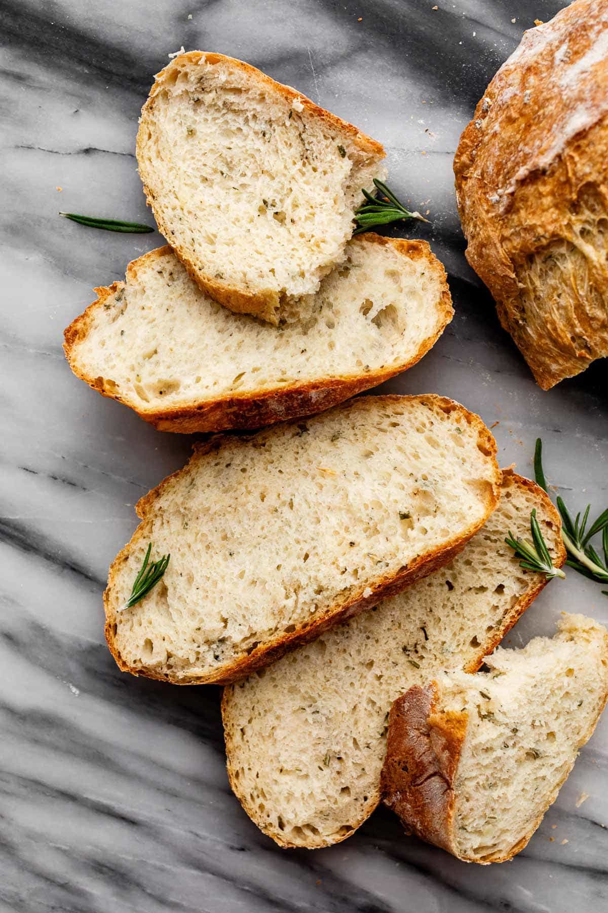 rosemary bread slices.