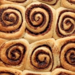 baked cinnamon rolls without icing.