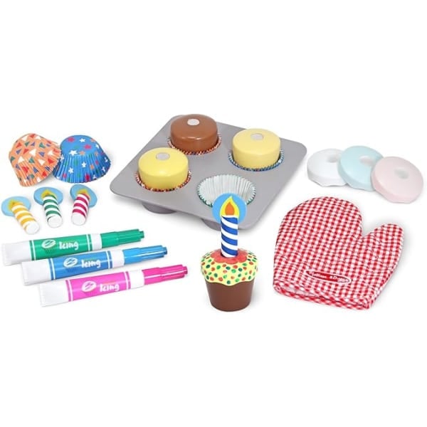 wooden cupcake set.