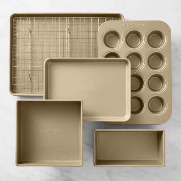 goldtouch baking pans set.