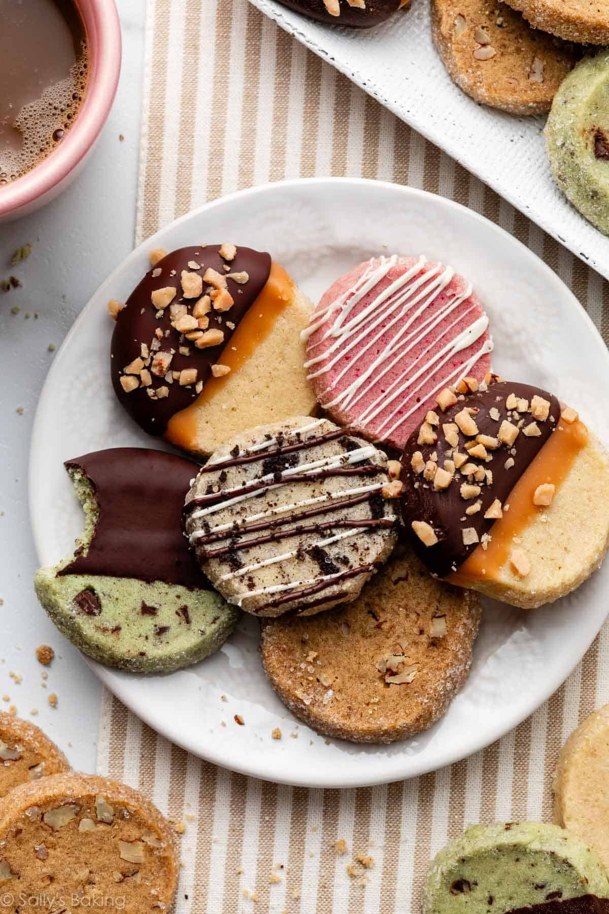 slice and bake icebox cookies on plate.